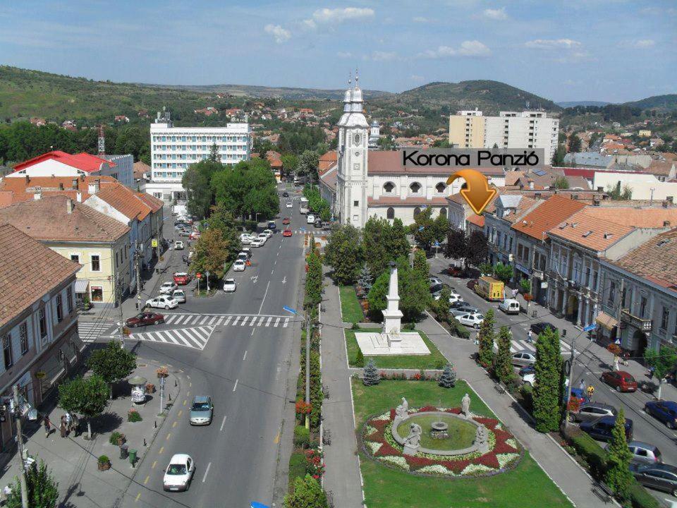 Bed and Breakfast Korona Panzio Одорхею-Секуйеск Экстерьер фото