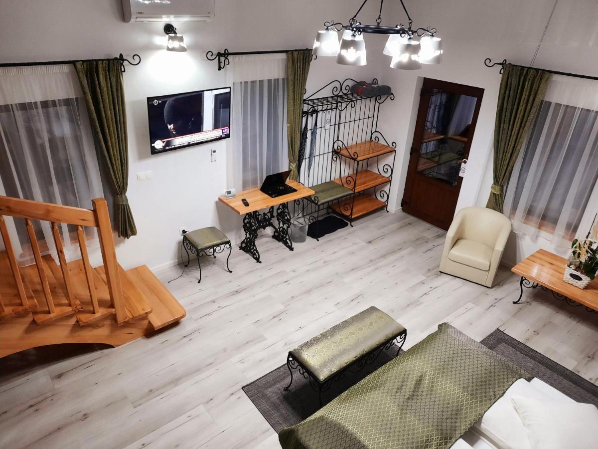 Bed and Breakfast Korona Panzio Одорхею-Секуйеск Экстерьер фото