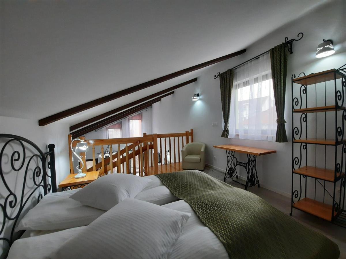 Bed and Breakfast Korona Panzio Одорхею-Секуйеск Экстерьер фото