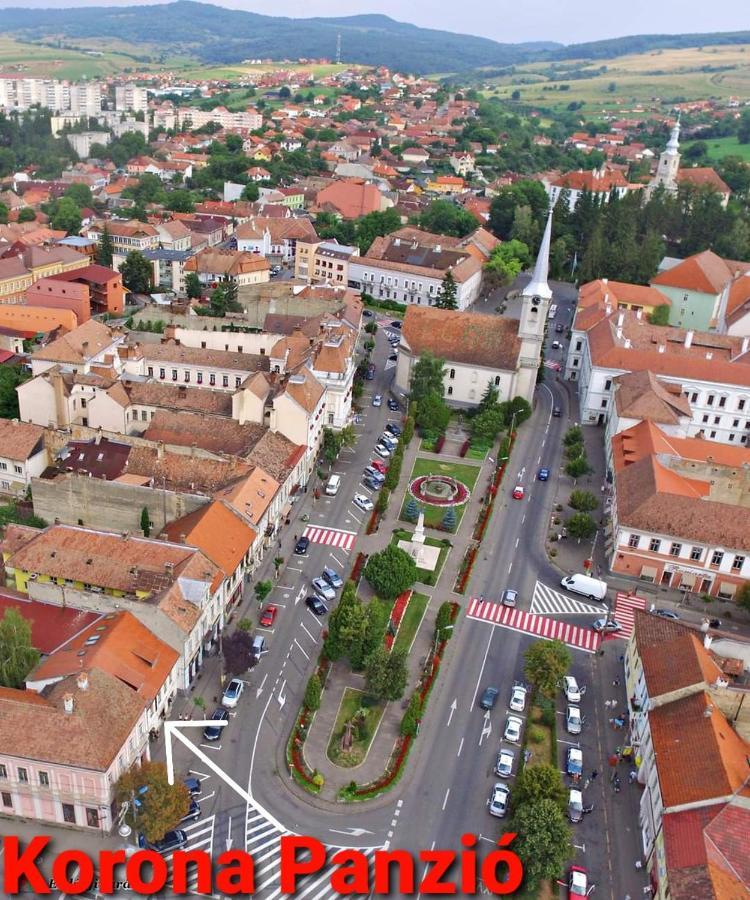 Bed and Breakfast Korona Panzio Одорхею-Секуйеск Экстерьер фото