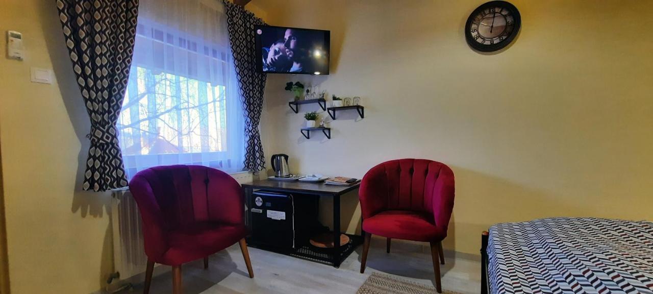 Bed and Breakfast Korona Panzio Одорхею-Секуйеск Экстерьер фото